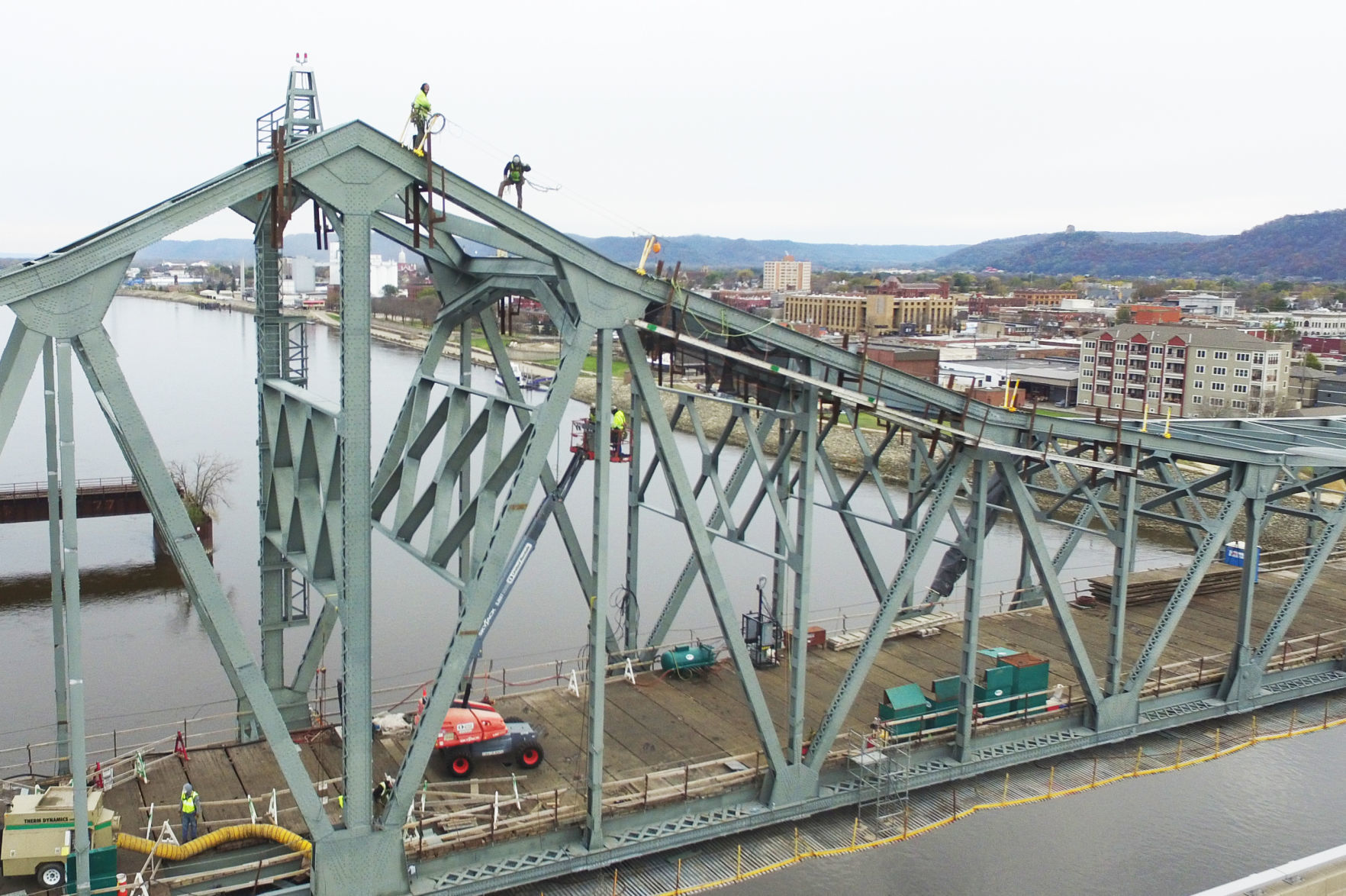 Winona Bridge 03